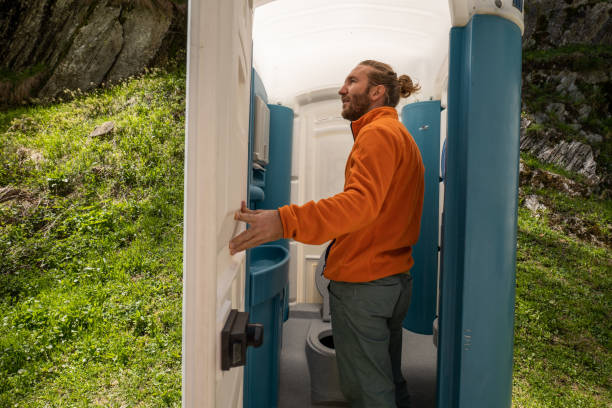 Best Luxury portable toilet rental  in Batesville, TX